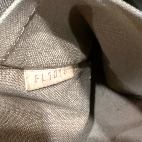 Authentic Vintage LV Popincourt Haut Bag - Picture 16 of 16